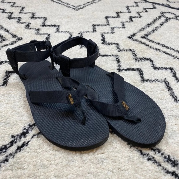 teva ankle strap sandal